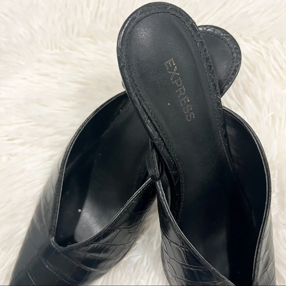 Express Pointed Toe Heels - Picture 3 of 7